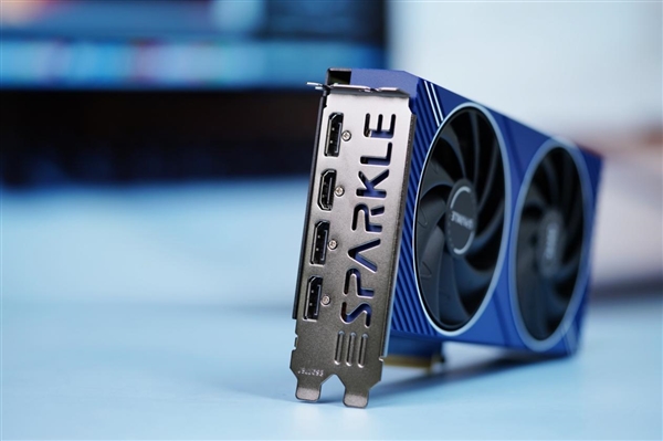 紧凑双风扇！撼与Arc A750 Orc OC显卡图赏