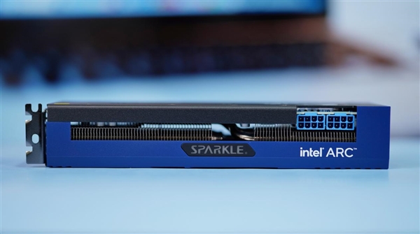 紧凑双风扇！撼与Arc A750 Orc OC显卡图赏