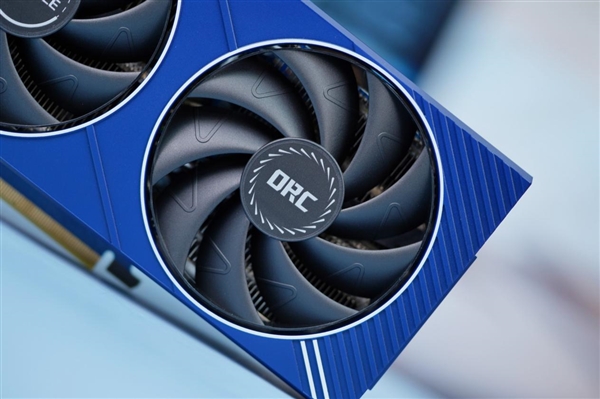 紧凑双风扇！撼与Arc A750 Orc OC显卡图赏