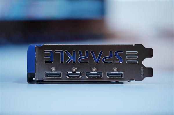 紧凑双风扇！撼与Arc A750 Orc OC显卡图赏