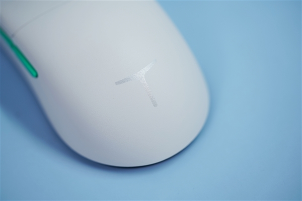 全球首款星闪电竞鼠标 雷神ML903图赏