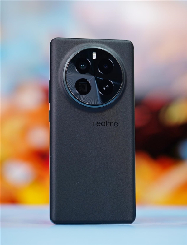 全球最强1.5K屏！真我GT5 Pro图赏