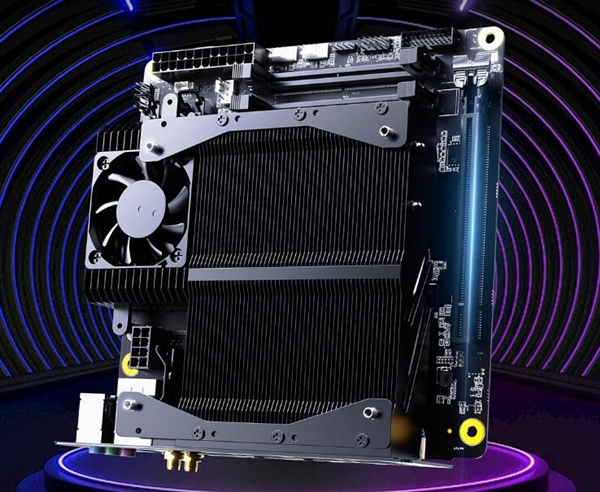 3999元 铭凡AR900i ITX主板上架：i9-13900HX+主动式散热器