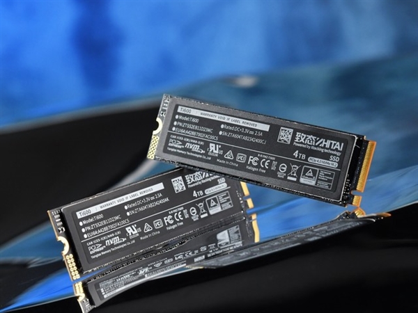 PCIe 4.0天花板级性能！致态Ti600 4TB固态硬盘上手