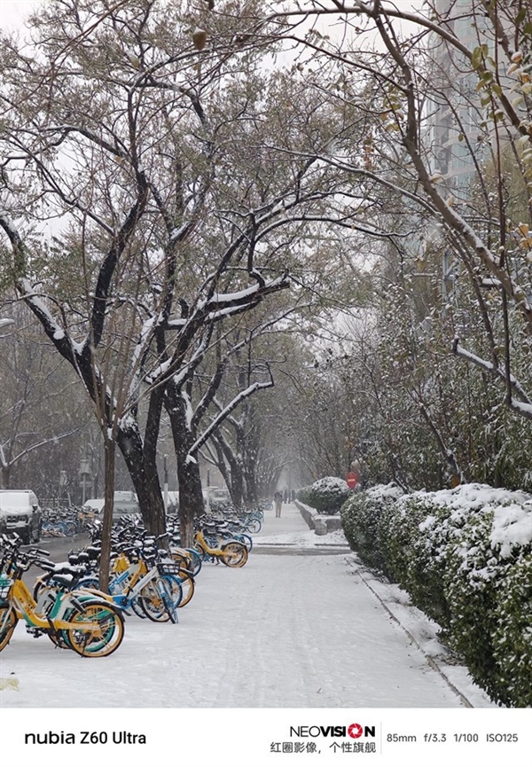 努比亚年度机皇！Z60 Ultra上手：唯一的真全面屏影像旗舰