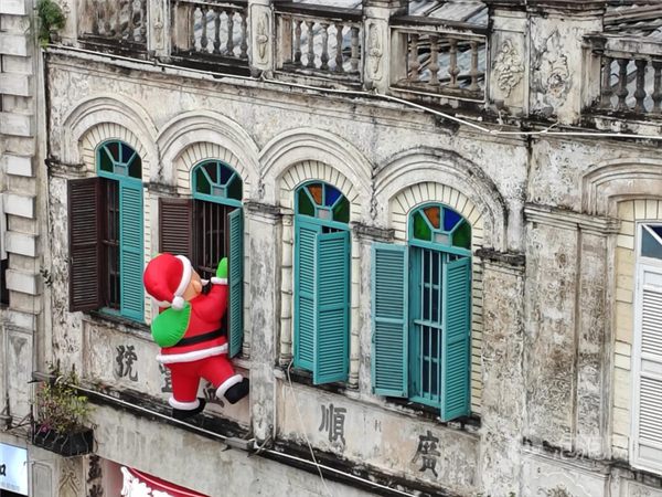 荣耀90 GT上手：游戏满帧 性能释放堪比骁龙8 Gen3旗舰