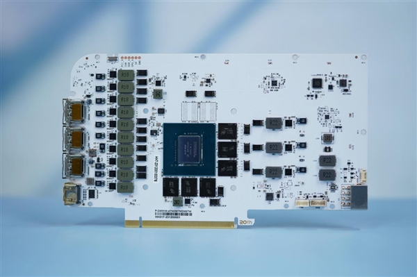 纯白高颜值！影驰20周年款RTX 4070显卡图赏