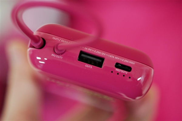 少女风拉满！米家旅行箱20英寸迪士尼100周年草莓熊限定图赏