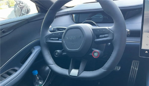 米车终于官宣定档!分析完网上的爆料 咋感觉雷军真要成了