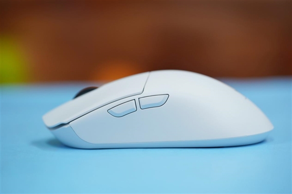 搭载原相PAW3395旗舰传感器 六款高性价比游戏鼠标图赏