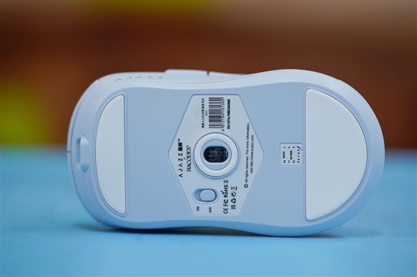 搭载原相PAW3395旗舰传感器 六款高性价比游戏鼠标图赏