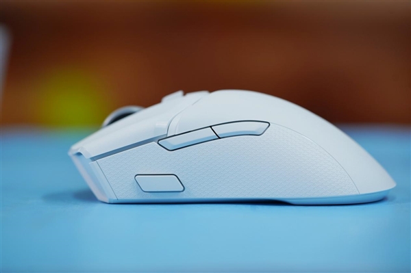 搭载原相PAW3395旗舰传感器 六款高性价比游戏鼠标图赏