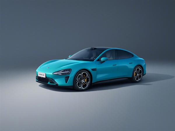 小米SU7海湾蓝实拍图公布！雷军喊话如何：网友称帅到没朋友 买买买