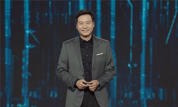 雷军新年贺词：小米高端化走了三四年、完成了人车家全生态闭环