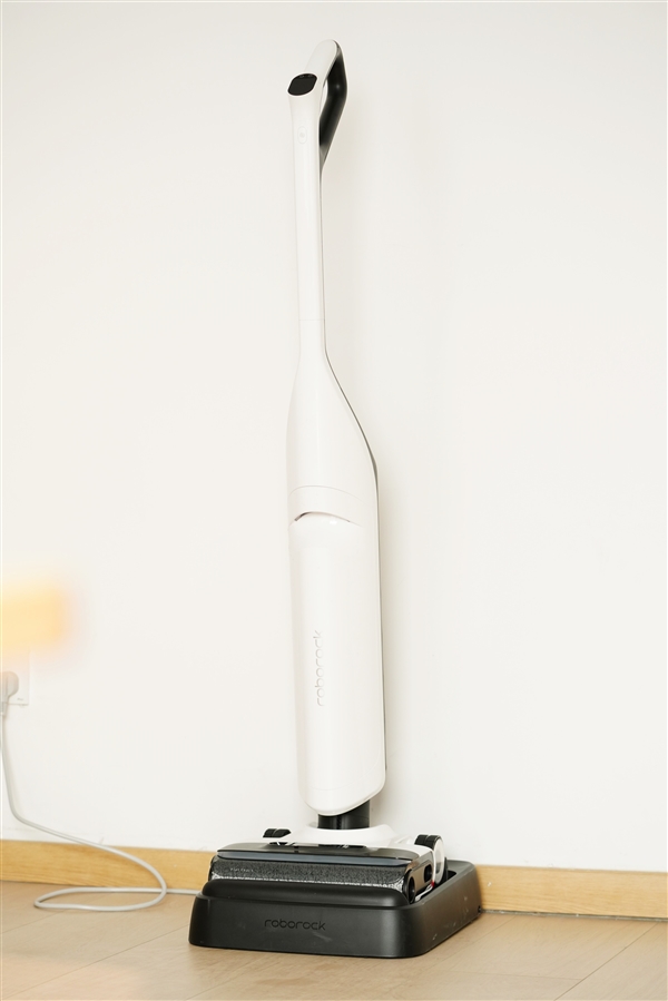 三侧极限贴边！石头智能洗地机A20 Pro图赏