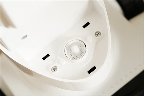 三侧极限贴边！石头智能洗地机A20 Pro图赏