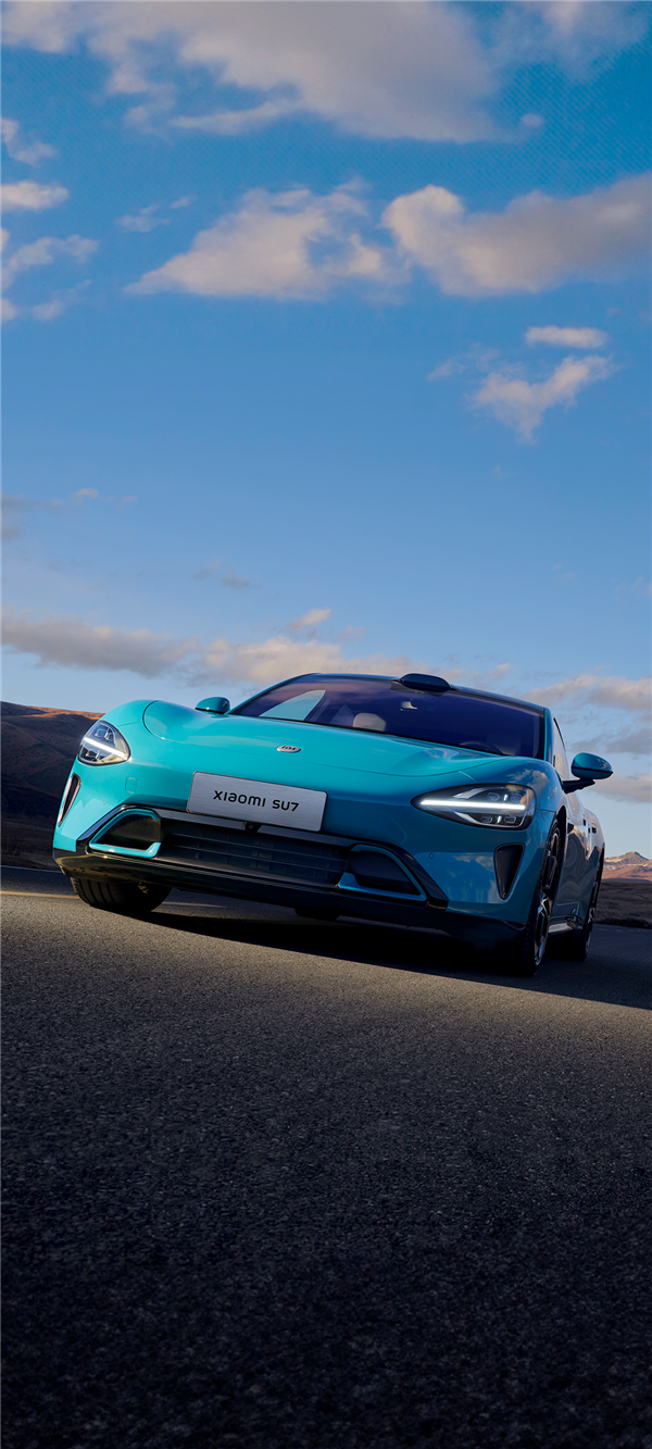 雷军放出首批小米汽车SU7实拍壁纸 高清无水印