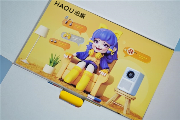 550CVIA流明同价位最亮！哈趣K2投影仪图赏