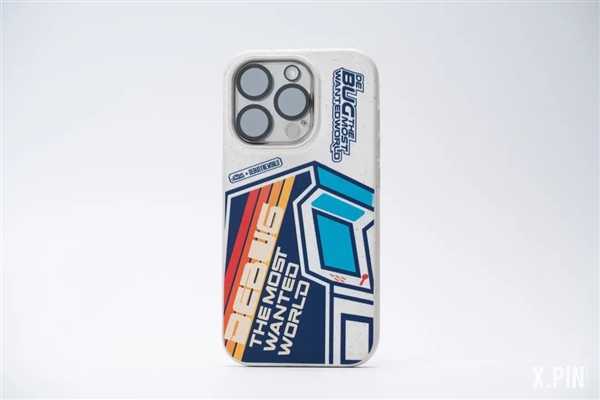 贴了个几十块钱的镜头膜:一拍照 我懵了