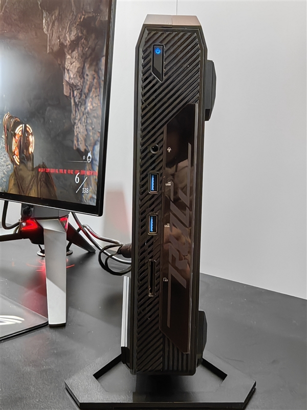Intel迷你机后继有人！首款ROG NUC亮相：2.5升身材满血酷睿Ultra 9、RTX 4070