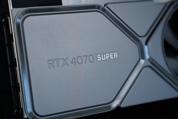 NVIDIA RTX 4070 SUPER显卡实测：性能逼近RTX 4070 Ti