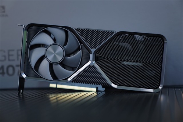 NVIDIA RTX 4070 SUPER显卡实测：性能逼近RTX 4070 Ti