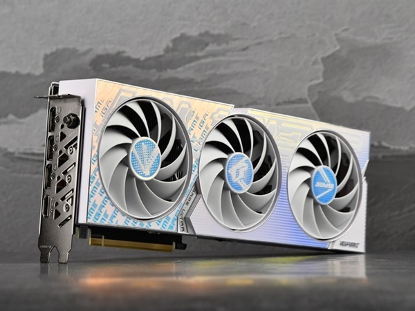 iGame RTX 4070 SUPER Ultra W显卡上手：4070的价格4070 Ti的性能