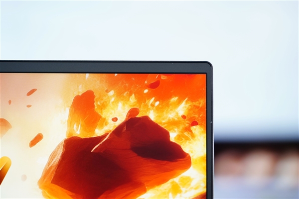 五彩斑斓的白！荣耀MagicBook Pro 16图赏