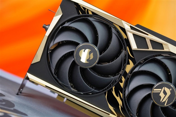 水墨赛博风！七彩虹RTX 4070 SUPER雾山五行定制版图赏