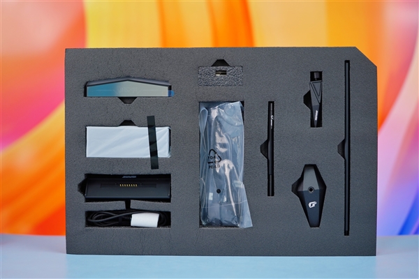 水墨赛博风！七彩虹RTX 4070 SUPER雾山五行定制版图赏