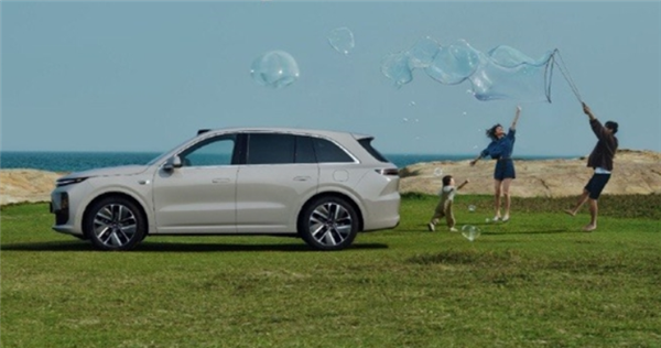 雷军宣布挑战买一辆理想L6 理想：欢迎雷总加入大家庭