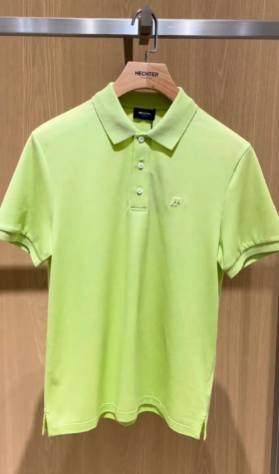 雷军车展同款绿色T恤火了 法国轻奢品牌 打完折1490元