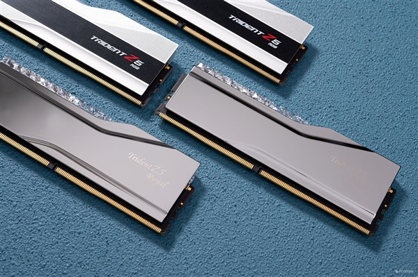 芝奇Trident Z5 Royal DDR5-7200 C36 48GB内存上手：性能猛如虎