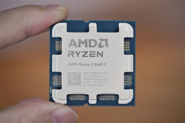 AMD锐龙5 9600X全6核飙到7GHz！入门芯片刷新Zen5记录