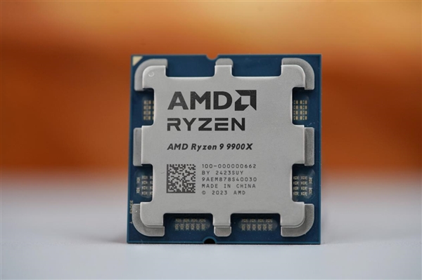 功耗大降30%！AMD锐龙9 9950X/9900X处理器图赏