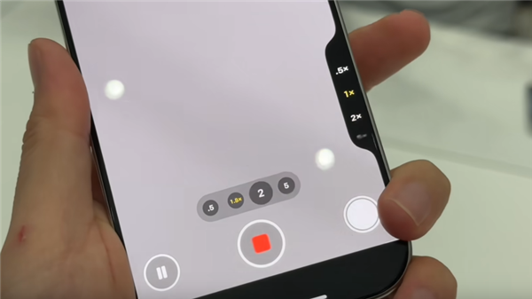 iPhone 16 Pro上手体验：新增相机控制键可按可划 非常丝滑