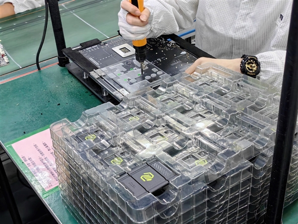 微星主板工厂行：除了生产线 我还看到了巨型仓库、尖端实验室