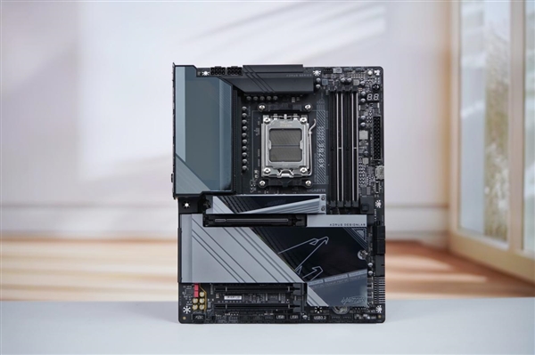 AI自动超频！技嘉X870E AORUS MASTER超级雕主板图赏