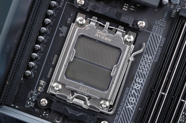 AI自动超频！技嘉X870E AORUS MASTER超级雕主板图赏