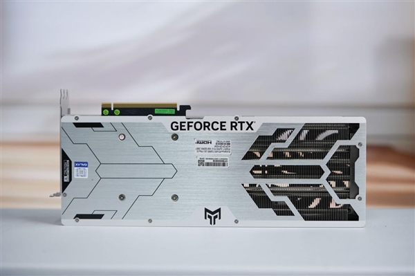 硬核全金属！影驰RTX 4070 Ti SUPER金属大师Plus OC图赏