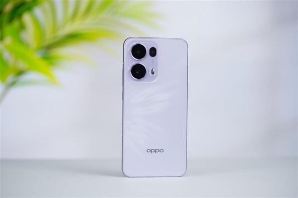 全等深四微曲屏！OPPO Reno13 Pro图赏