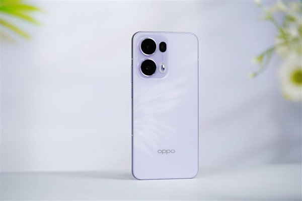 全等深四微曲屏！OPPO Reno13 Pro图赏