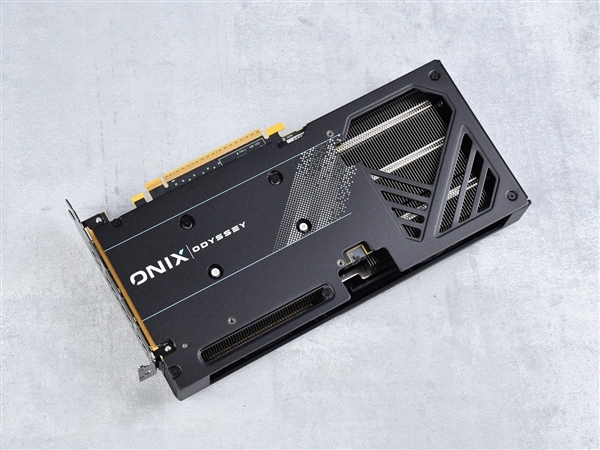 RTX 4060杀手！ONIX Odyssey征途B580显卡上手