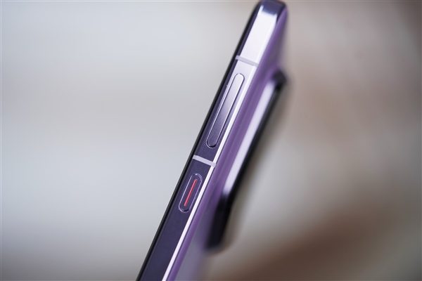 100倍变焦超远摄之王！荣耀Magic7 RSR保时捷设计图赏