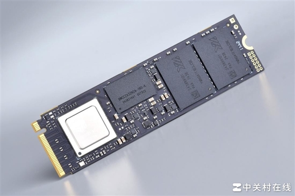 致态TiPro9000固态硬盘上手:满血PCIe 5.0破局者