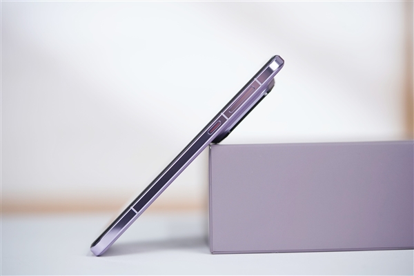 100倍变焦超远摄之王！荣耀Magic7 RSR保时捷设计图赏