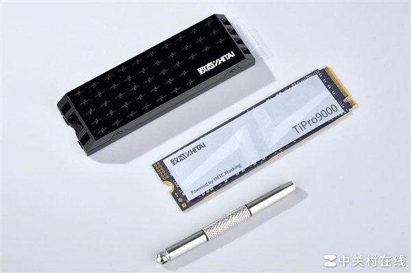 致态TiPro9000固态硬盘上手:满血PCIe 5.0破局者