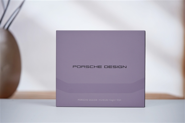 100倍变焦超远摄之王！荣耀Magic7 RSR保时捷设计图赏