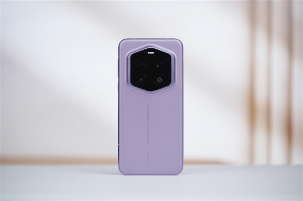 100倍变焦超远摄之王！荣耀Magic7 RSR保时捷设计图赏