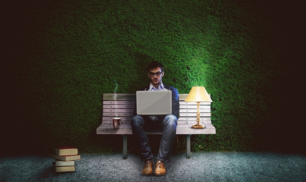 胡锡进建议普通人避开四个陷阱：做有主见而且清醒的人